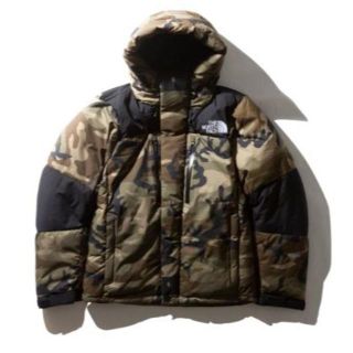 ザノースフェイス(THE NORTH FACE)のMサイズ バルトロ ノベルティ ウッドランドカモ ノース  ND91951(ダウンジャケット)