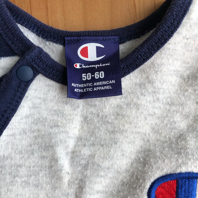 Champion(チャンピオン)のロンパース50~60 キッズ/ベビー/マタニティのベビー服(~85cm)(ロンパース)の商品写真