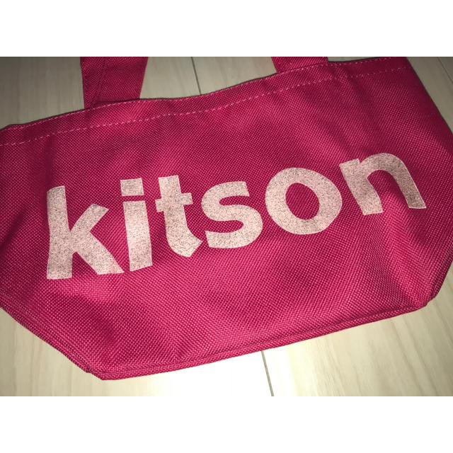 KITSON(キットソン)の❤️②⑦ キラキラ キットソン ミニ バッグ❤️ レディースのバッグ(ハンドバッグ)の商品写真