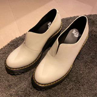 ドクターマーチン(Dr.Martens)のDr Martens ホワイト　ヒールパンプス(ハイヒール/パンプス)