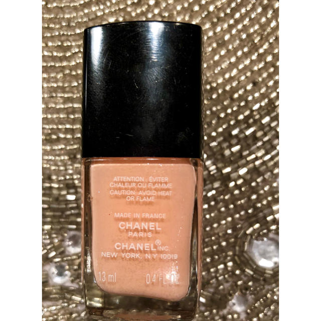 CHANEL(シャネル)のエリリー様専用CHANEL LE VERNIS 211DEAUVILLE コスメ/美容のネイル(ネイルケア)の商品写真