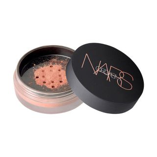 ナーズ(NARS)の【お値下げ中】NARS イルミネイティング　ルースパウダー(フェイスパウダー)