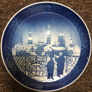 ロイヤルコペンハーゲン(ROYAL COPENHAGEN)の1988年、ロイヤルコペンハーゲンのイヤープレート(食器)