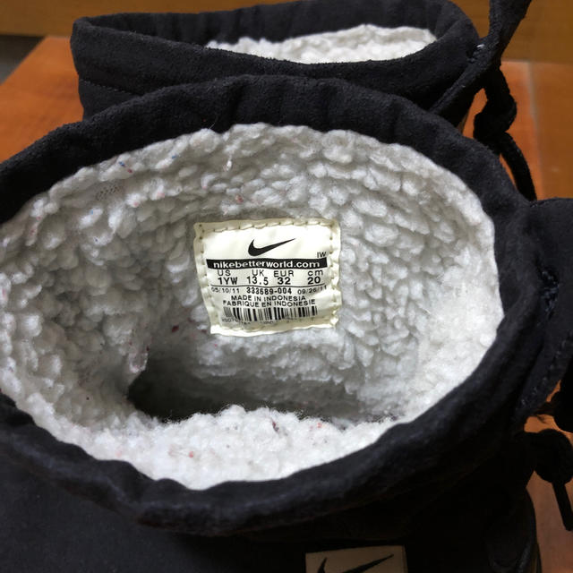 NIKE(ナイキ)のNIKE ボアブーツ キッズ/ベビー/マタニティのキッズ靴/シューズ(15cm~)(ブーツ)の商品写真