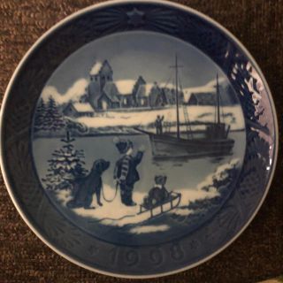 ロイヤルコペンハーゲン(ROYAL COPENHAGEN)の1998年、ロイヤルコペンハーゲンのイヤープレートです。(食器)