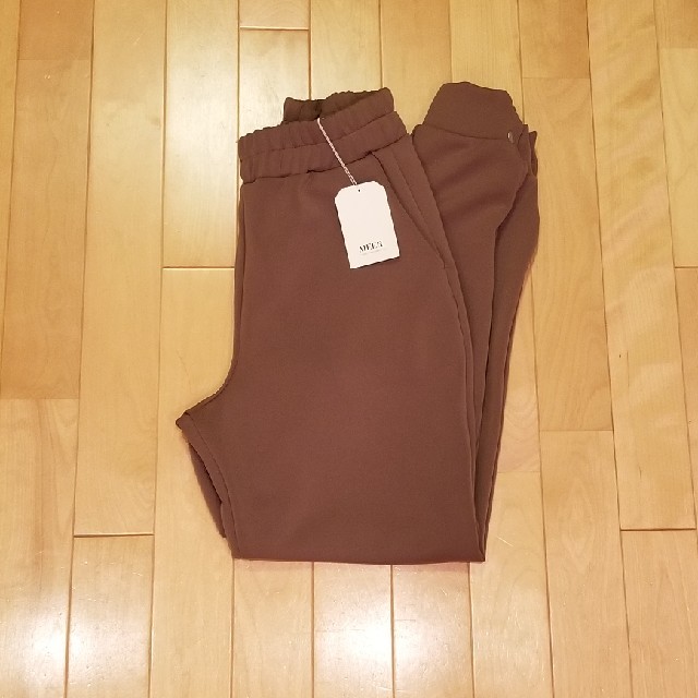 meer. Hem button jogger pants レディースのパンツ(カジュアルパンツ)の商品写真