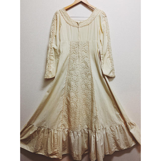 GUNNE SAX(ガニーサックス)の黒タグ初期 gunee sax70s 生成り cotton race frill レディースのワンピース(ロングワンピース/マキシワンピース)の商品写真