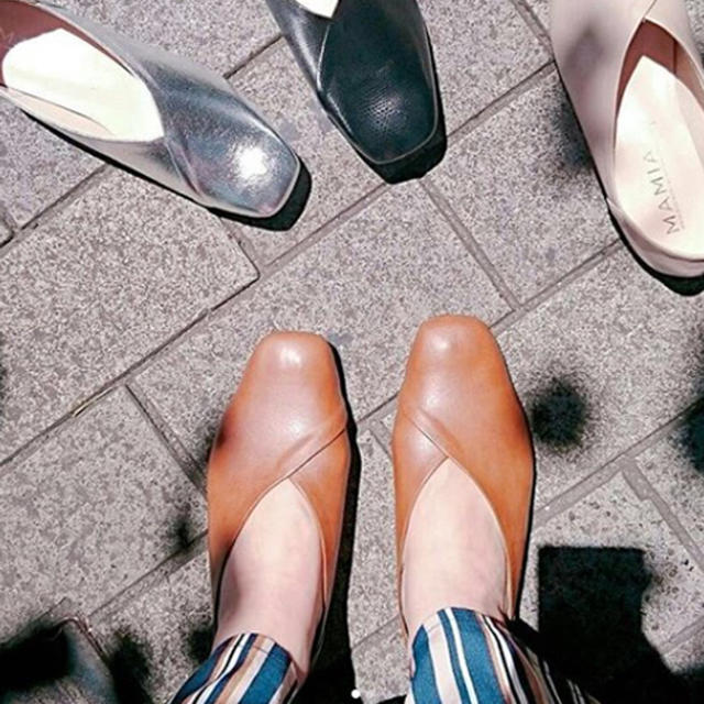 MAMIAN(マミアン)のMAMIAN スクエアトゥ バブーシュ レディースの靴/シューズ(バレエシューズ)の商品写真