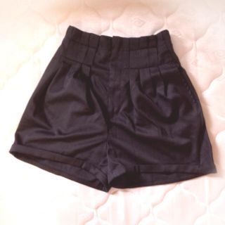 エモダ(EMODA)のEMODAハイウエストハーフパンツ(ショートパンツ)