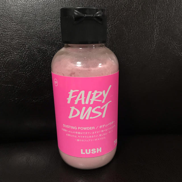 LUSH(ラッシュ)のLUSH ボディーパウダー《フェアリーダスト》70g コスメ/美容の香水(その他)の商品写真