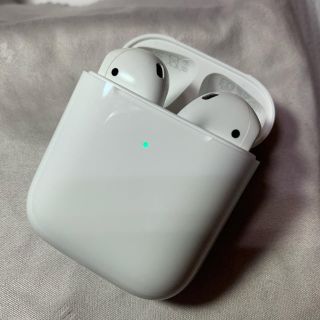 アップル(Apple)のAirPods Wireless Charging Case(ヘッドフォン/イヤフォン)