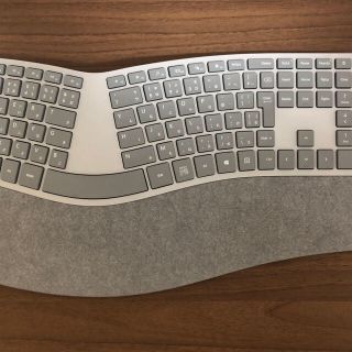 マイクロソフト(Microsoft)のSurface Ergonomic 無線キーボード (日本語キー配列)(PCパーツ)