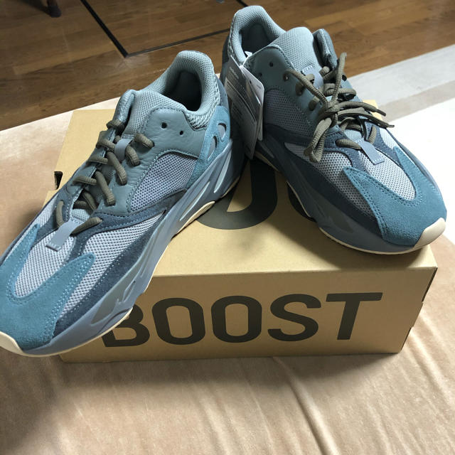 adidas(アディダス)のyeezy boost 700 teal blue メンズの靴/シューズ(スニーカー)の商品写真