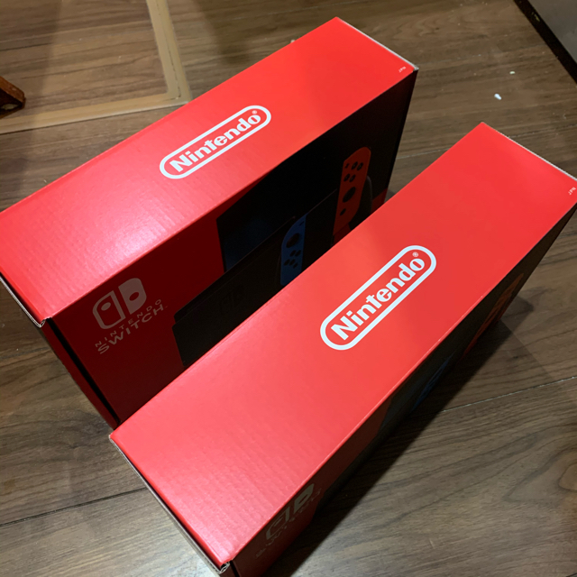 ニンテンドースイッチ　本体　２つ　新型/新品/未使用/送料込み 3