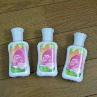 バスアンドボディーワークス(Bath & Body Works)のボディローション3つセット♥(ボディローション/ミルク)