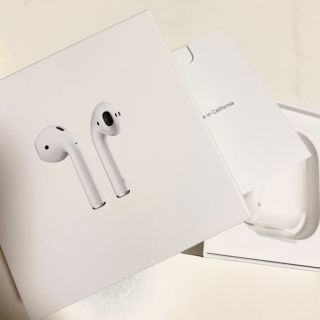 アップル(Apple)の【10.29 限定価格】 airpods apple (ヘッドフォン/イヤフォン)