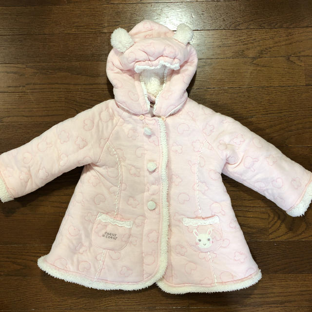 coeur a coeur(クーラクール)のクーラクール　うさみみ　コート  アウター　95 キッズ/ベビー/マタニティのキッズ服女の子用(90cm~)(コート)の商品写真