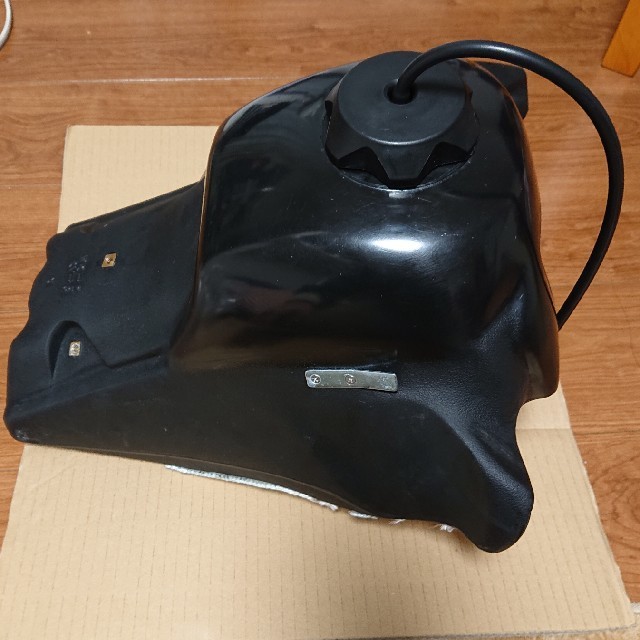 WR250R,WR250X用 IMSビッグタンク 黒 断熱シート付きの通販 by WR250R,WR250X用 IMSビッグタンク 黒 断熱シート付きの通販 by