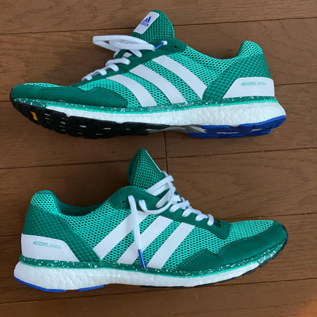 adidas(アディダス)のアディダス adidas ランニングシューズ コンチネンタル スポーツ/アウトドアのランニング(シューズ)の商品写真