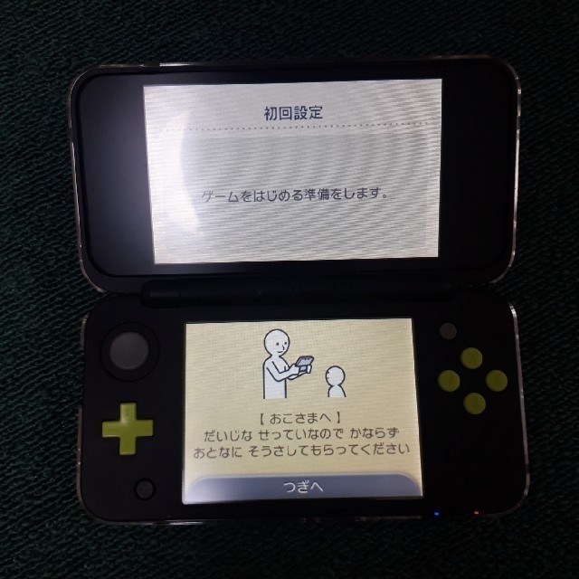 ニンテンドー2DS(ニンテンドー2DS)の【タイムセール】Newニンテンドー2DS LL ブラック×ライム 他セット エンタメ/ホビーのゲームソフト/ゲーム機本体(携帯用ゲーム機本体)の商品写真