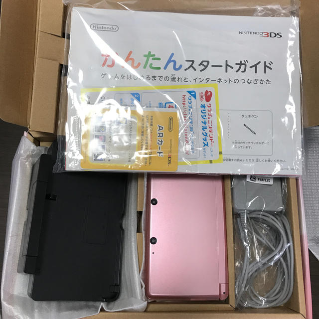 ニンテンドー3DS(ニンテンドー3DS)の3DS ミスティピンク エンタメ/ホビーのゲームソフト/ゲーム機本体(携帯用ゲーム機本体)の商品写真