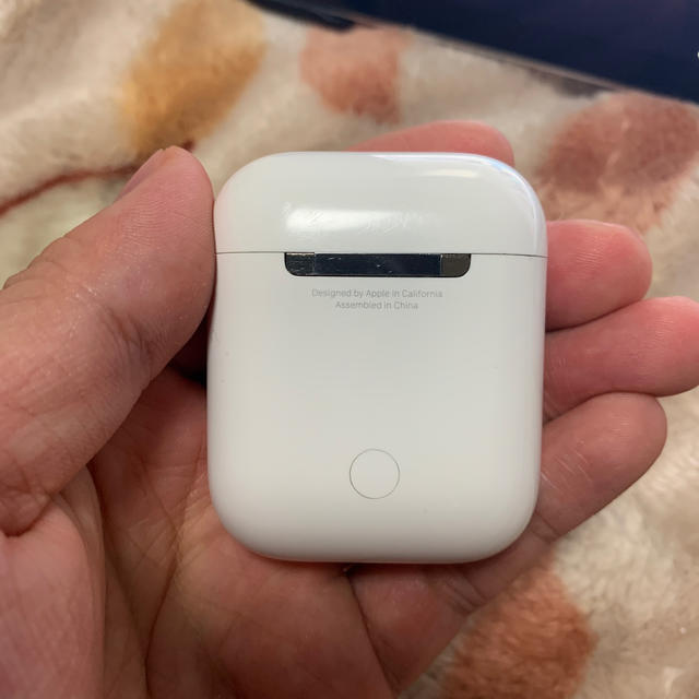 Apple(アップル)のairpods 第一世代 スマホ/家電/カメラのオーディオ機器(ヘッドフォン/イヤフォン)の商品写真