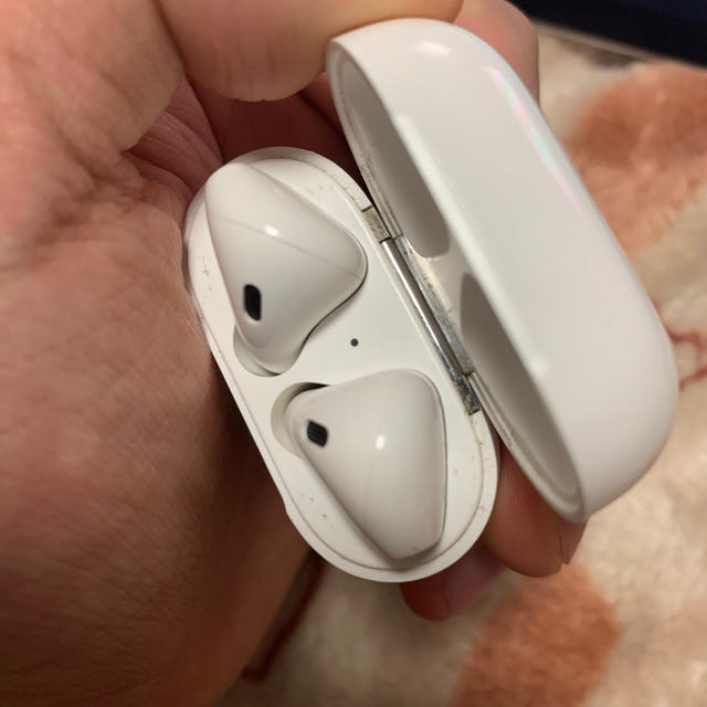 Apple(アップル)のairpods 第一世代 スマホ/家電/カメラのオーディオ機器(ヘッドフォン/イヤフォン)の商品写真