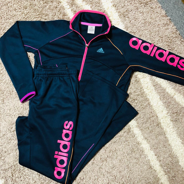 adidas(アディダス)のアディダス レディースのトップス(その他)の商品写真