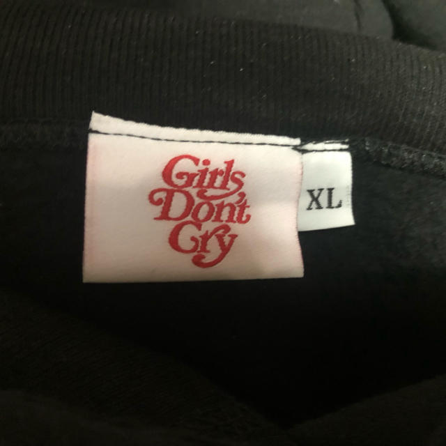 GDC(ジーディーシー)のgirls don't cry パーカー メンズのトップス(パーカー)の商品写真