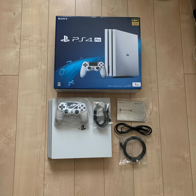 PS4 Pro CUH-7200B 1TB おまけ付き　注意あり！