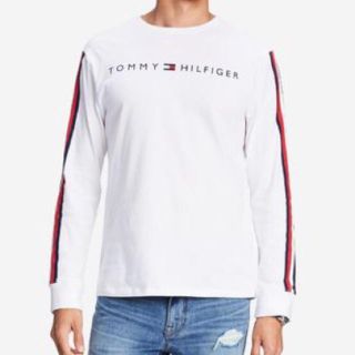 トミーヒルフィガー(TOMMY HILFIGER)のちわわ様専用★トミーヒルフィガー 袖ロゴテープ ロンT(Tシャツ/カットソー(七分/長袖))