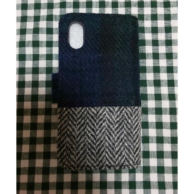 Harris Tweed(ハリスツイード)のしまむら　ハリスツイードスマホケース スマホ/家電/カメラのスマホアクセサリー(iPhoneケース)の商品写真