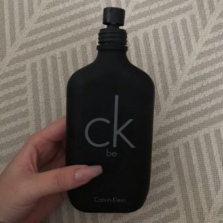 シーケーカルバンクライン(ck Calvin Klein)のカルバンクライン　Calvin Klein ck be 香水(ユニセックス)