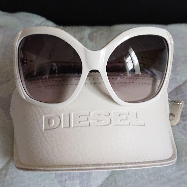 DIESEL(ディーゼル)のディーゼルサングラス レディースのファッション小物(サングラス/メガネ)の商品写真