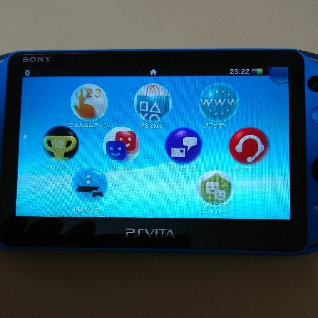 PlayStation Vita(プレイステーションヴィータ)の【動作OK＋カバー＋メモカ】PSvita 2000 アクアブルー エンタメ/ホビーのゲームソフト/ゲーム機本体(携帯用ゲーム機本体)の商品写真