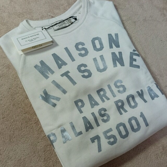 新品！人気のMAISON KITSUNEのサムネイル