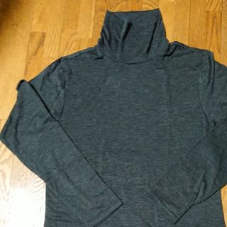 ユニクロ(UNIQLO)のユニクロ ヒートテック タートル ＸＬ(アンダーシャツ/防寒インナー)