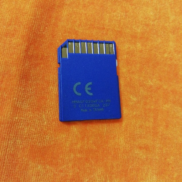 SDカード   2GB スマホ/家電/カメラのPC/タブレット(PC周辺機器)の商品写真