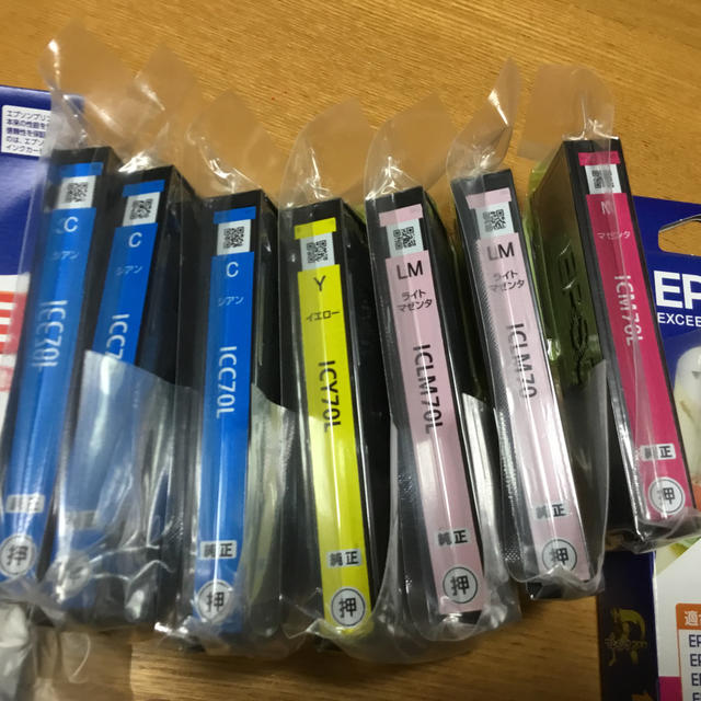 EPSON(エプソン)のEPSON純正インク エンタメ/ホビーのコレクション(印刷物)の商品写真