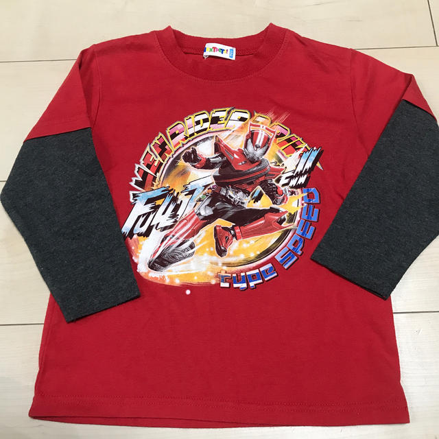 BANDAI(バンダイ)の仮面ライダードライブ 長袖シャツ 110 重ね着風 キッズ/ベビー/マタニティのキッズ服男の子用(90cm~)(Tシャツ/カットソー)の商品写真