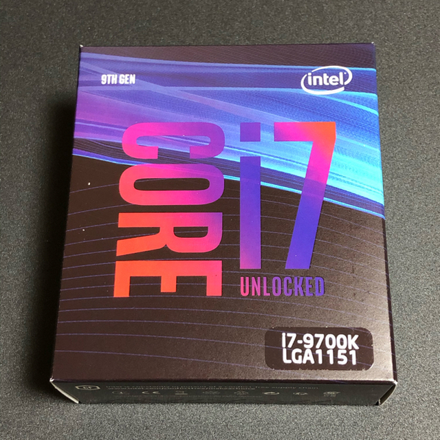- Intel 「Core i7-9700K」-
