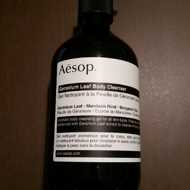 Aesop(イソップ)のイソップ　ボディクレンザー500ml　 コスメ/美容のボディケア(ボディソープ/石鹸)の商品写真