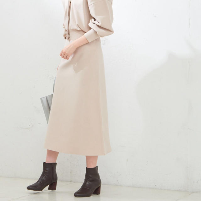 natural couture(ナチュラルクチュール)のニットフレアスカート レディースのスカート(ロングスカート)の商品写真