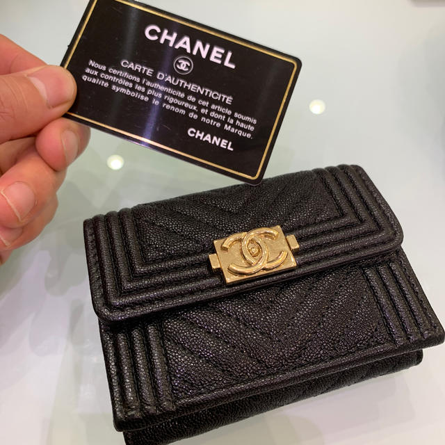 CHANEL(シャネル)のCHANEL 三つ折り 財布 確実正規品 メンズのファッション小物(折り財布)の商品写真