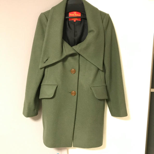 Vivienne Westwood(ヴィヴィアンウエストウッド)のヴィヴィアンウエストウッド  コート レディースのジャケット/アウター(チェスターコート)の商品写真