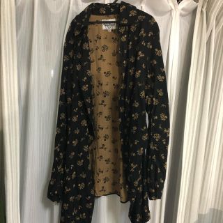 ヴィヴィアンウエストウッド(Vivienne Westwood)のVivienne westwood 花柄ロングシャツ(黒)(シャツ)