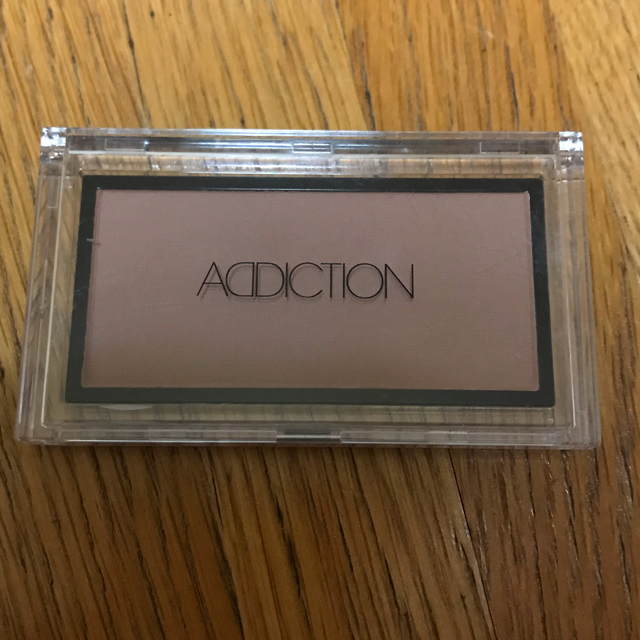 ADDICTION(アディクション)のアディクション ザブラッシュ 008 未使用 コスメ/美容のベースメイク/化粧品(チーク)の商品写真