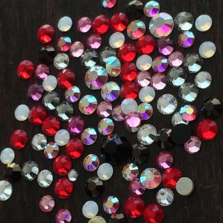 スワロフスキー(SWAROVSKI)のスワロフスキーカラーサイズmix100粒(ネイル用品)