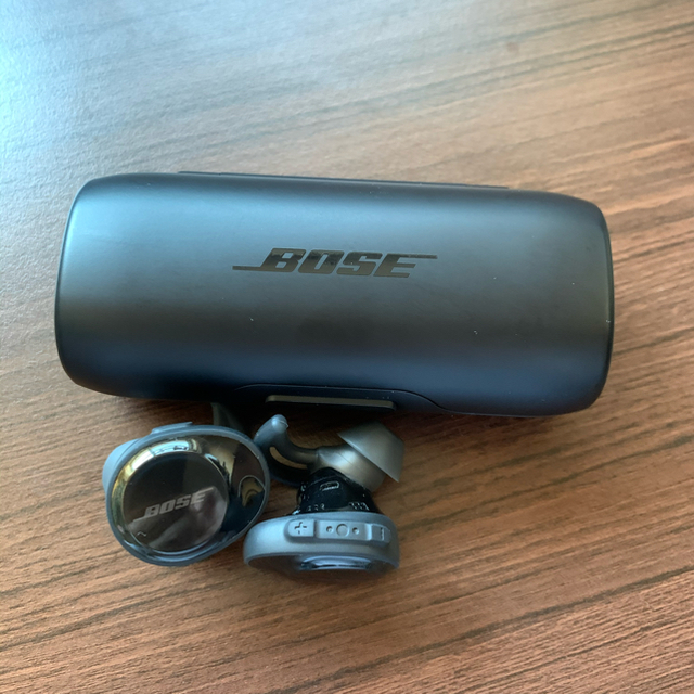 BOSE(ボーズ)のBOSE SOUND SPORT FREE ワイヤレスヘッドホン black スマホ/家電/カメラのオーディオ機器(ヘッドフォン/イヤフォン)の商品写真