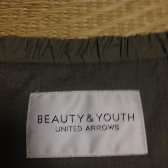 BEAUTY&YOUTH UNITED ARROWS(ビューティアンドユースユナイテッドアローズ)のカーキアウター レディースのジャケット/アウター(その他)の商品写真